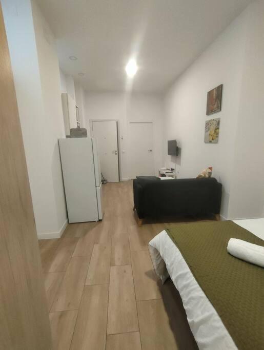 Estudio Centrico Arq2 Малага Экстерьер фото